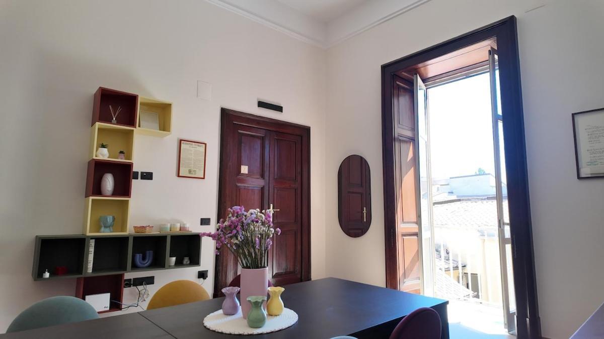 Casa Manu Nuovo Appartamento In Centro Storico Benevento Esterno foto