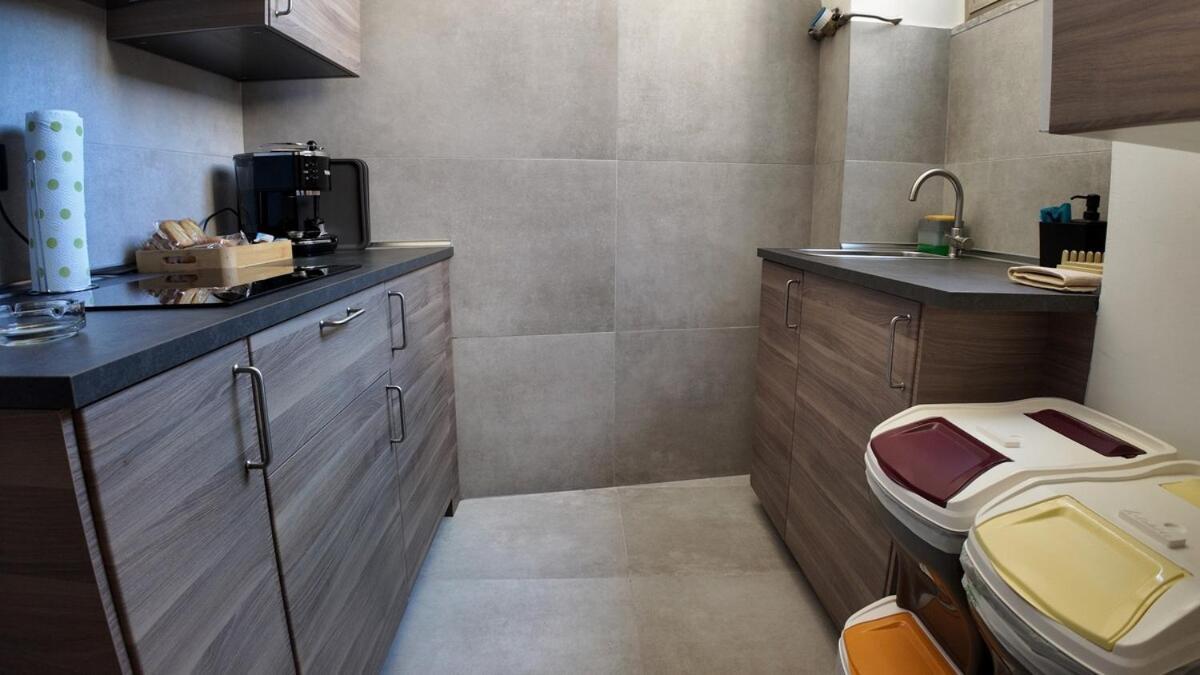 Casa Manu Nuovo Appartamento In Centro Storico Benevento Esterno foto
